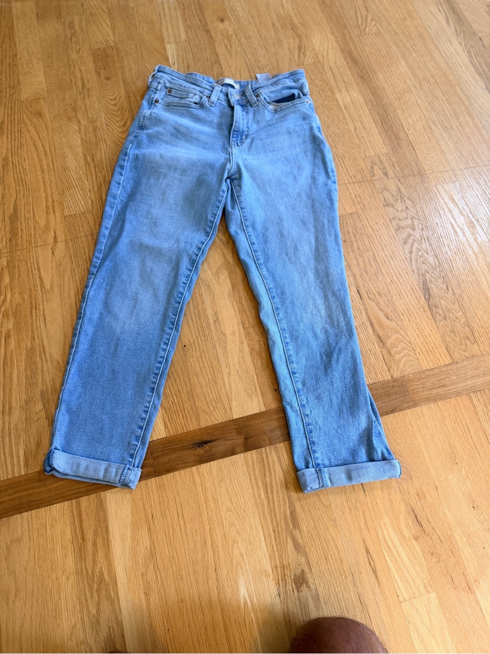 Ladies Size 8/29 "Signature by Levi Strauss" Light Blue Boyfriend Jeans GUC